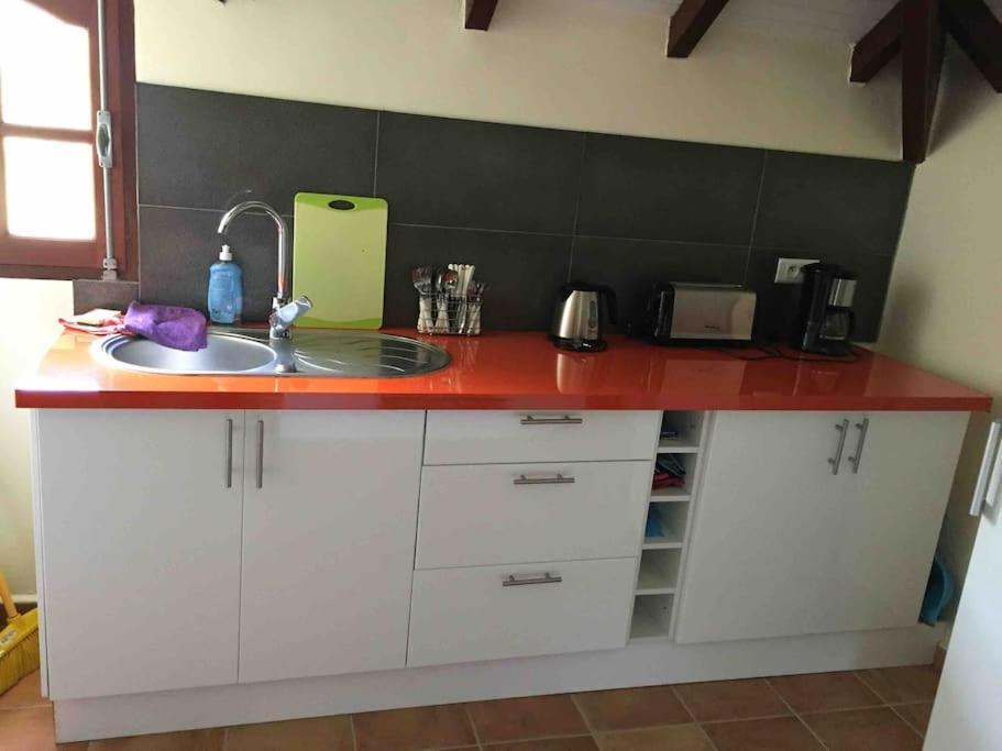 Apartamento Beautiful Arpartment For 2 Deshaies Exterior foto